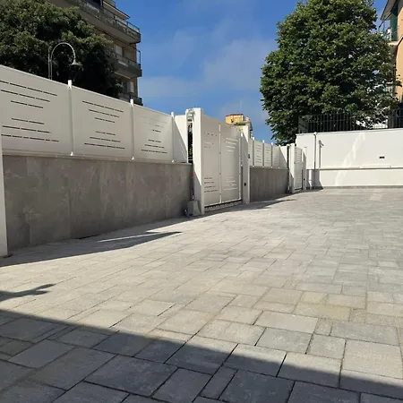 Rebecca - Walter Center דירה אנזיו